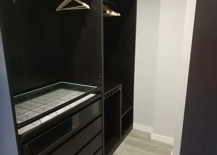 Victoria Sunset Lounge *