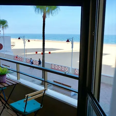 Victoria Sunset Lounge كاديز